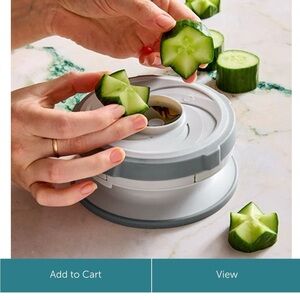 Pampered Chef Decorative Food Cutter
